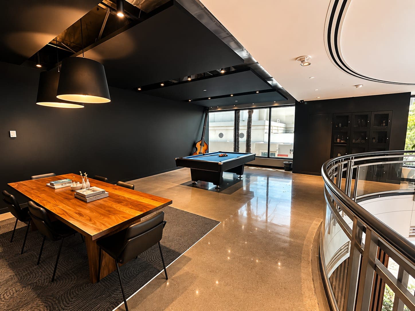 Pool Table & Lounge